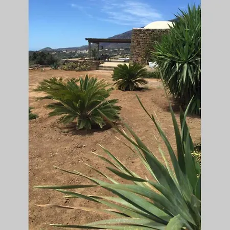Holiday home Dammuso Bianca Maria Scauri (Sicily)